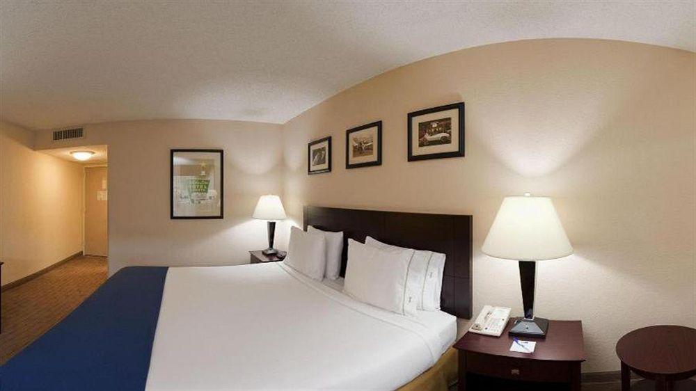Holiday Inn Express Little Rock-Airport By Ihg Eksteriør bilde