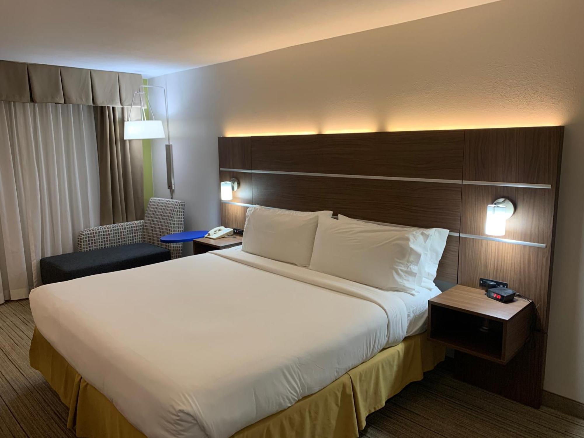 Holiday Inn Express Little Rock-Airport By Ihg Eksteriør bilde